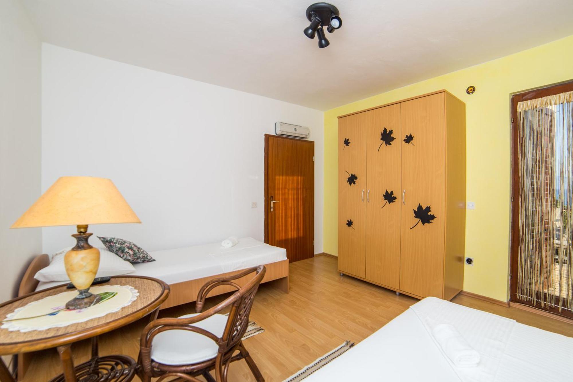 Apartment Mande Brist Esterno foto