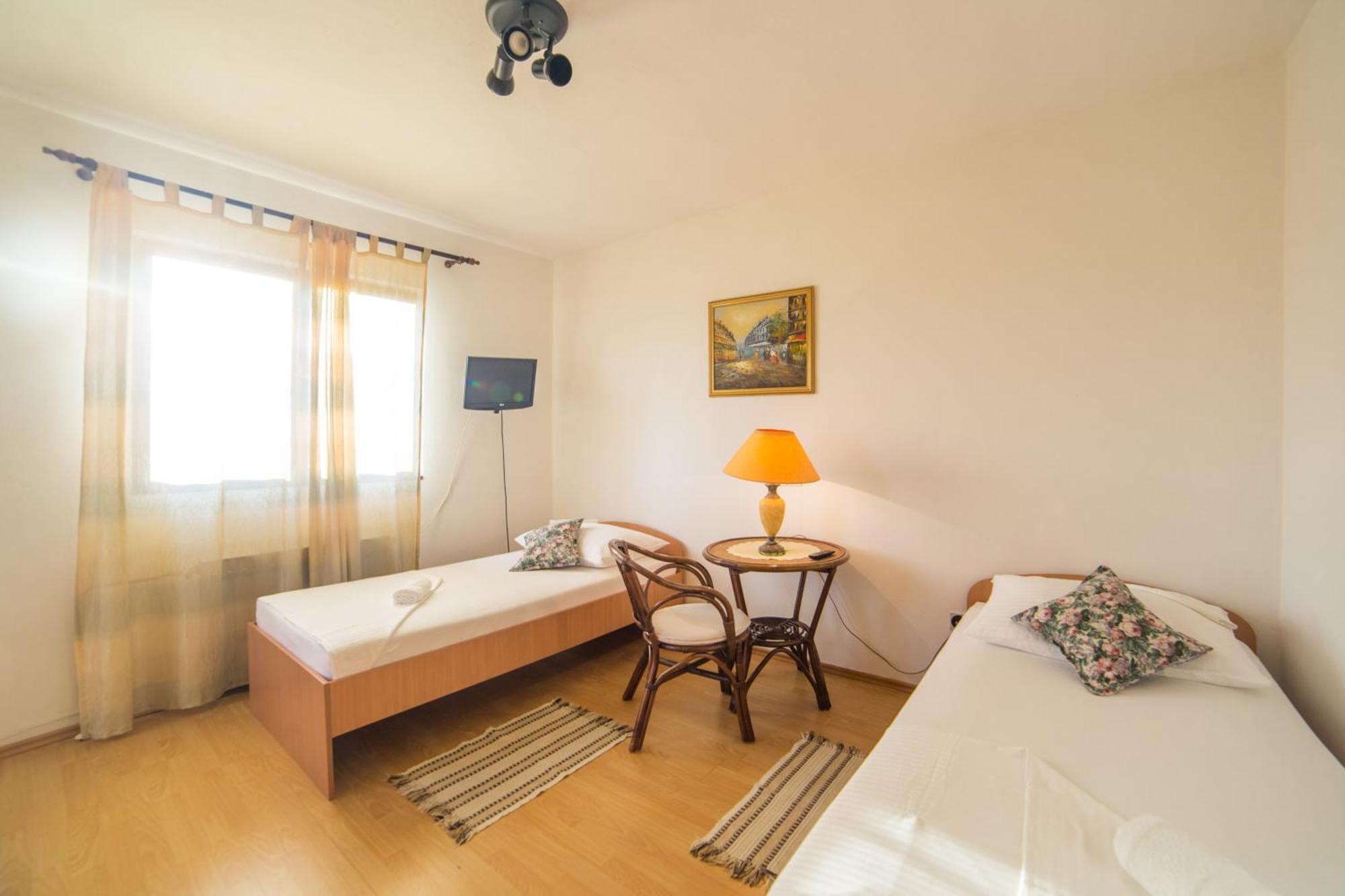 Apartment Mande Brist Esterno foto